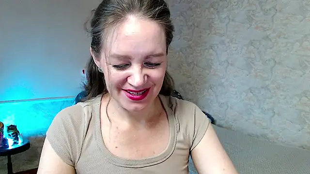 Snapshot of Fern_Lust chatting on June 26, 8:30 am Fern Lust online show from June 26, 8:30 am
