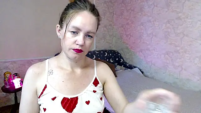 Snapshot of Fern_Lust chatting on July 12, 7:32 am Fern Lust online show from July 12, 7:32 am