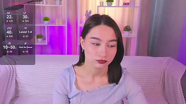 AndreaJohnsons online show from April 28, 8:19 am