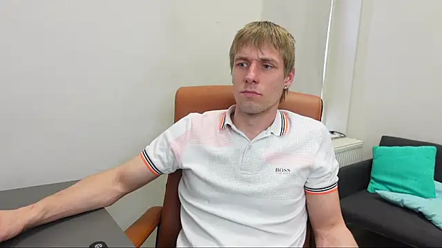 Snapshot of Richard_Hards chatting on May 3, 12:22 pm Richard Hards online show from May 3, 12:22 pm