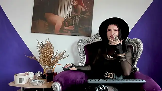 Snapshot of MistressKasandra chatting on May 11, 2:56 pm MistressKasandra online show from May 11, 2:56 pm