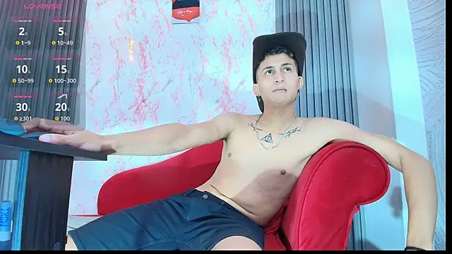 Snapshot of Axel_Romanov chatting on July 5, 4:30 am Axel Romanov online show from July 5, 4:30 am