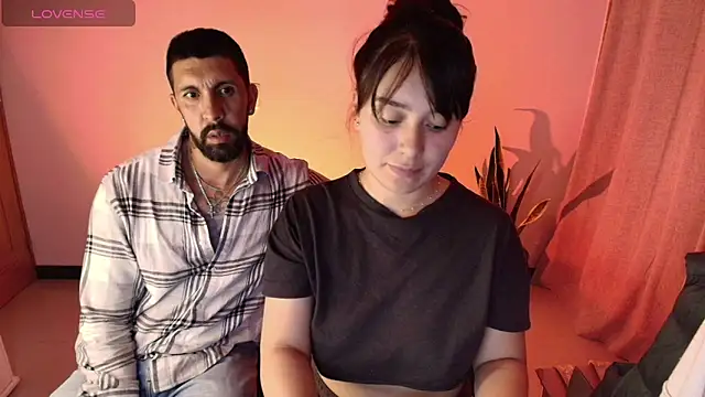 Alyssa and DAngelo online show from April 28, 1:37 am