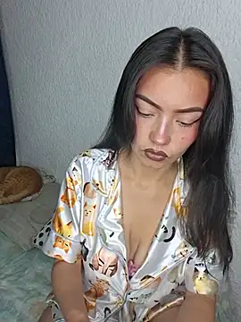 Parker Venuss  online show from July 13, 12:02 am