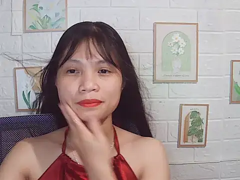 -Lucie-e online show from May 20, 1:39 pm