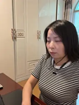 Snapshot of lisha521 chatting on May 29, 2:20 am lisha521 online show from May 29, 2:20 am