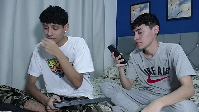 Snapshot of Thiago_And_Gael chatting on June 19, 12:04 am Thiago And Gael online show from June 19, 12:04 am