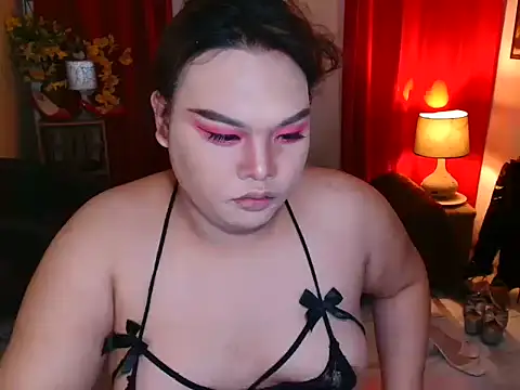 MargaretLim online show from June 17, 12:46 am