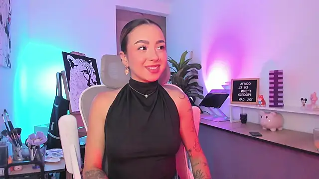 Snapshot of LilitMalkova chatting on May 4, 2:40 am LilitMalkova online show from May 4, 2:40 am