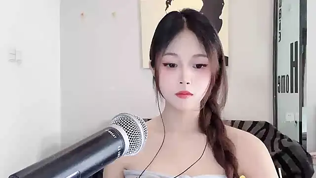 KiKi-011 online show from May 28, 7:38 am