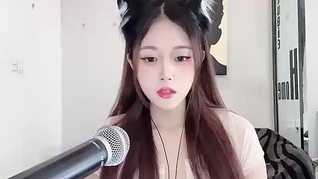 KiKi-011 online show from May 30, 7:49 am