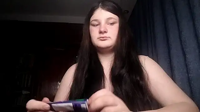 BeatriceMolands online show from April 23, 6:32 pm