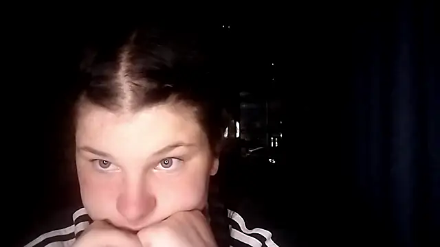BeatriceMolands online show from May 26, 6:59 pm