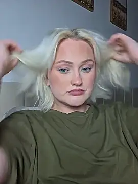 LuckyLustx online show from June 19, 5:12 am
