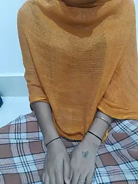 Snapshot of Riya_rani7 chatting on May 10, 6:57 pm Riya rani7 online show from May 10, 6:57 pm