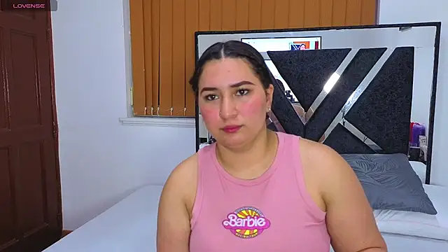 Snapshot of sofiagregorie chatting on May 4, 12:34 pm sofiagregorie online show from May 4, 12:34 pm