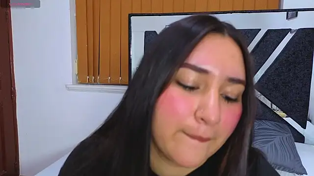 Snapshot of sofiagregorie chatting on May 5, 11:51 am sofiagregorie online show from May 5, 11:51 am