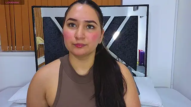 Snapshot of sofiagregorie chatting on May 7, 11:59 am sofiagregorie online show from May 7, 11:59 am