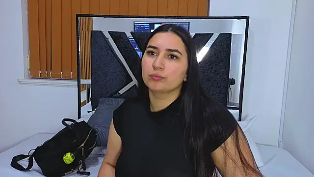Snapshot of sofiagregorie chatting on May 28, 2:03 pm sofiagregorie online show from May 28, 2:03 pm