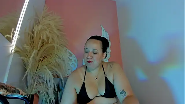 thiccylexxy  online show from April 23, 12:29 pm