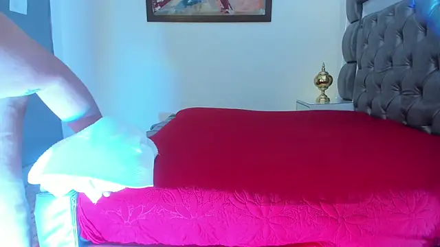thiccylexxy  online show from April 29, 12:31 pm