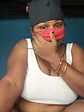 Snapshot of Hotty-Kobita-Vabi chatting on June 28, 9:43 pm Hotty-Kobita-Vabi online show from June 28, 9:43 pm