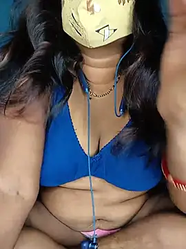 Snapshot of Hotty-Kobita-Vabi chatting on July 8, 5:39 pm Hotty-Kobita-Vabi online show from July 8, 5:39 pm