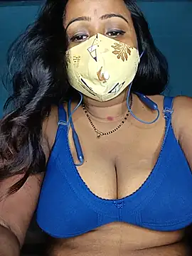 Snapshot of Hotty-Kobita-Vabi chatting on July 9, 8:51 am Hotty-Kobita-Vabi online show from July 9, 8:51 am