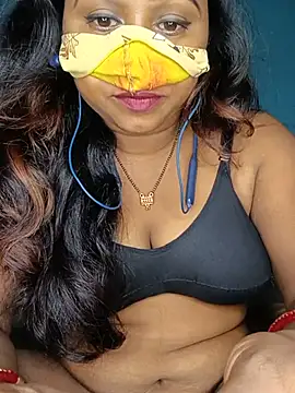 Snapshot of Hotty-Kobita-Vabi chatting on July 13, 6:00 pm Hotty-Kobita-Vabi online show from July 13, 6:00 pm