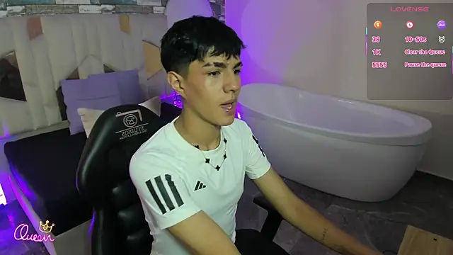 Damian tay online show from May 2, 7:19 pm