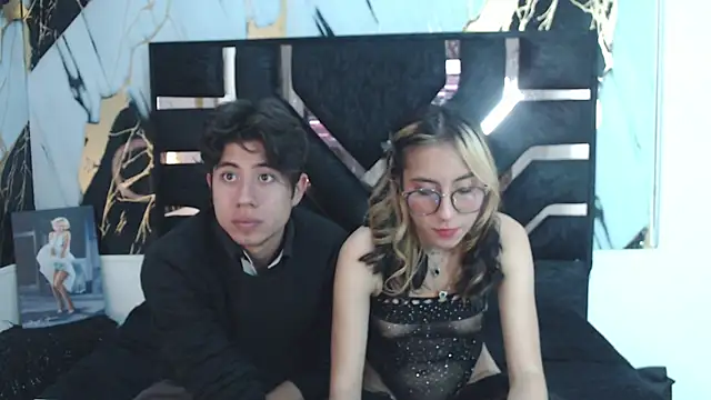 mrandmrsvixencs online show from May 23, 3:56 am