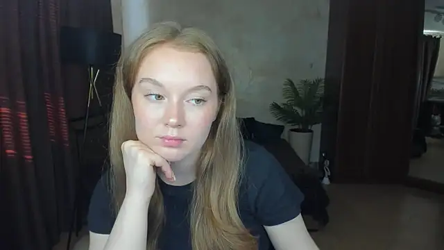 ValeriSunny online show from May 21, 2:57 pm