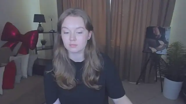ValeriSunny online show from May 25, 2:56 pm