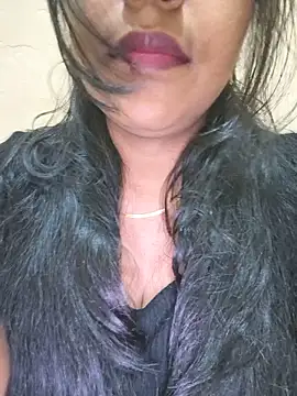 Snapshot of Newragini chatting on June 1, 6:20 pm Newragini online show from June 1, 6:20 pm