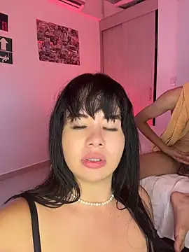 Snapshot of liina_gu chatting on May 21, 4:52 am liina gu online show from May 21, 4:52 am