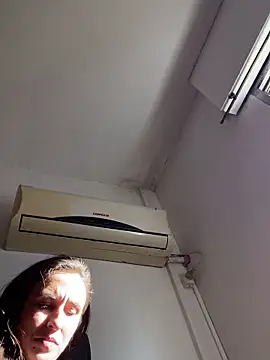 Snapshot of pili6263 chatting on June 26, 6:56 pm pili6263 online show from June 26, 6:56 pm