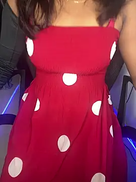 Snapshot of VelvetNaina chatting on May 13, 12:35 pm VelvetNaina online show from May 13, 12:35 pm