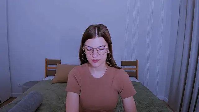 AnnaThorne online show from May 4, 5:14 am