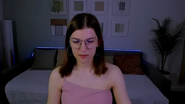 AnnaThorne online show from May 7, 3:23 am