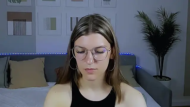 AnnaThorne online show from May 24, 4:39 am