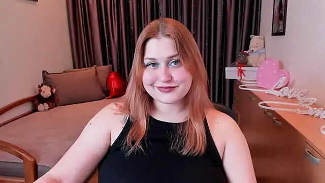 Snapshot of NoraLiin chatting on April 28, 7:08 pm NoraLiin online show from April 28, 7:08 pm