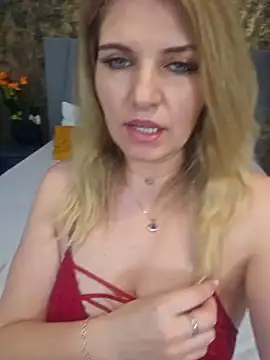 Snapshot of I_amBianca chatting on May 9, 12:43 pm I amBianca online show from May 9, 12:43 pm