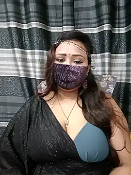 Snapshot of anonna7804 chatting on May 2, 6:35 pm anonna7804 online show from May 2, 6:35 pm