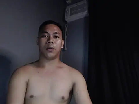 hottie island online show from May 3, 5:41 pm