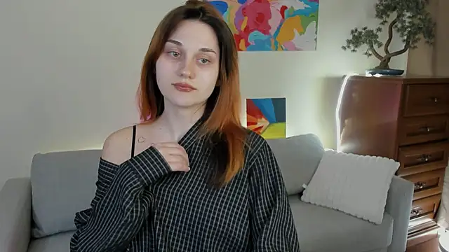 Snapshot of elani_lune chatting on April 28, 4:01 pm elani lune online show from April 28, 4:01 pm