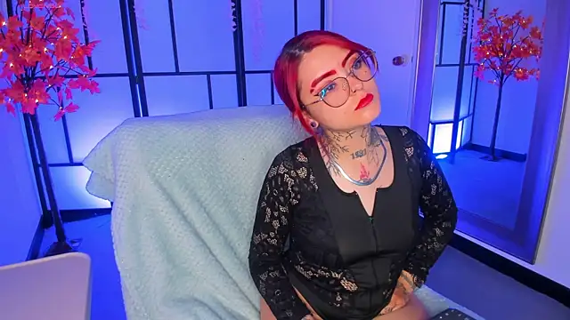 zara rouxx  online show from April 27, 12:47 pm