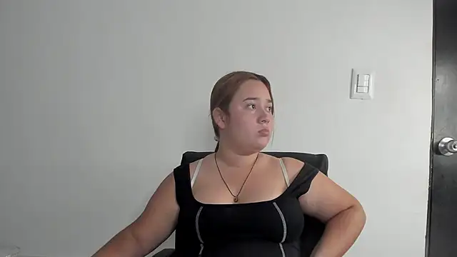 lolabunnysc online show from May 26, 12:01 pm