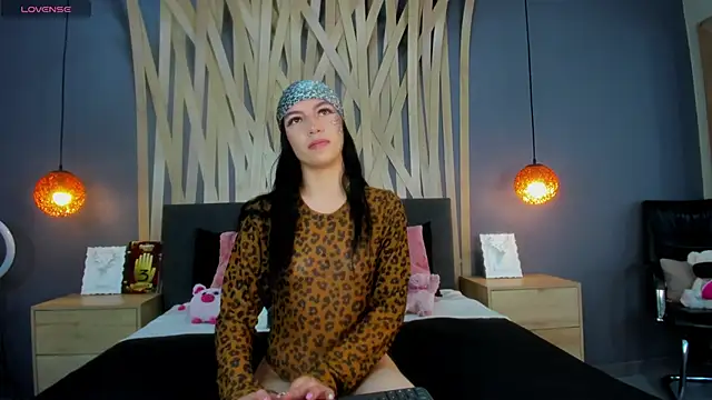 Snapshot of Maddison_Foxxx chatting on May 29, 12:47 pm Maddison Foxxx online show from May 29, 12:47 pm