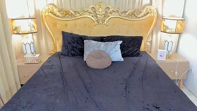 OliviaRoxy online show from June 3, 12:52 pm