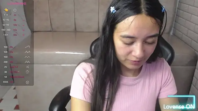 Snapshot of Little_Samy_v chatting on May 16, 7:45 pm Little Samy v online show from May 16, 7:45 pm